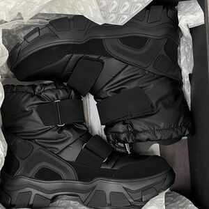 Jog dog designer boots